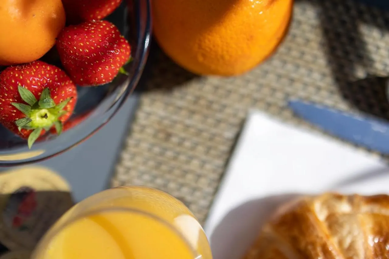 Hotel Restaurant Kyriad Frejus