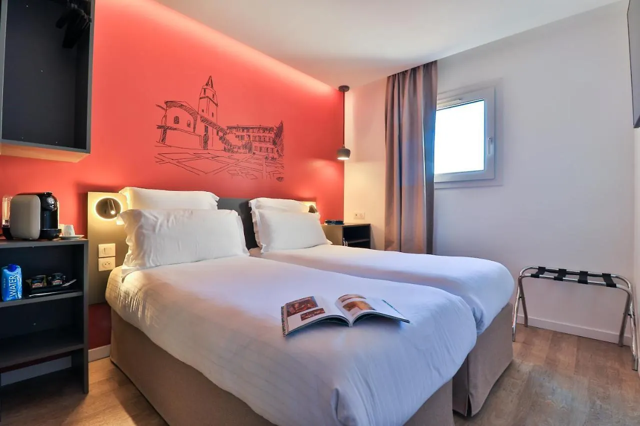 Hotel Restaurant Kyriad Fréjus