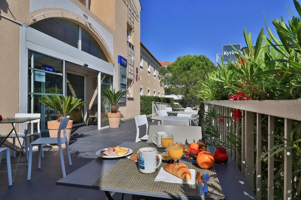 Hotel Restaurant Kyriad Frejus 3*,