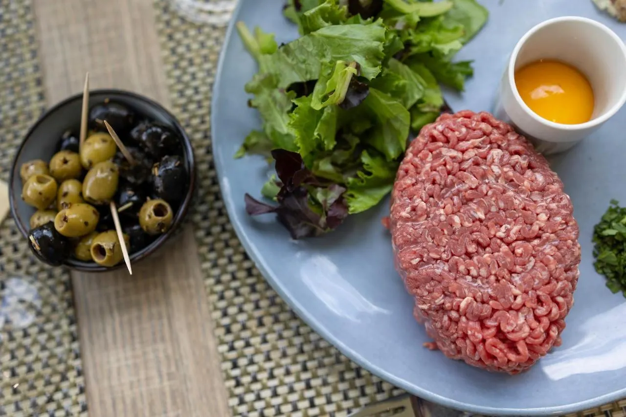 Hotel Restaurant Kyriad Frejus