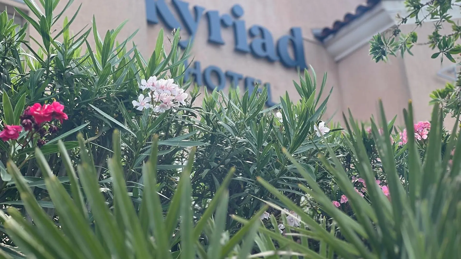 Hotel Restaurant Kyriad Frejus 3*,  France