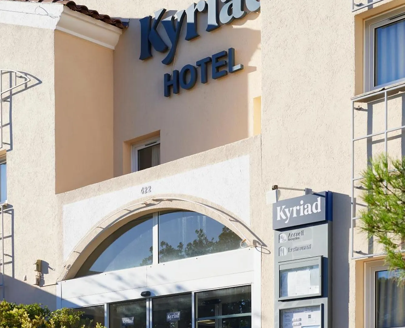 Hotel Restaurant Kyriad Fréjus