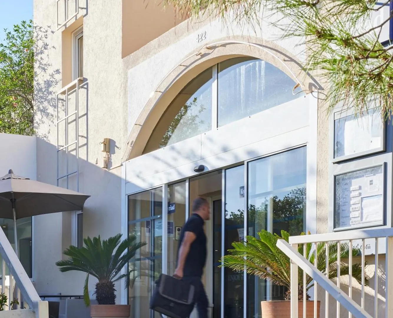 Hotel Restaurant Kyriad Fréjus 3*,  Frankrike