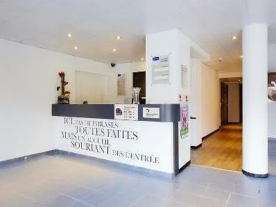 Hotel Restaurant Kyriad Frejus